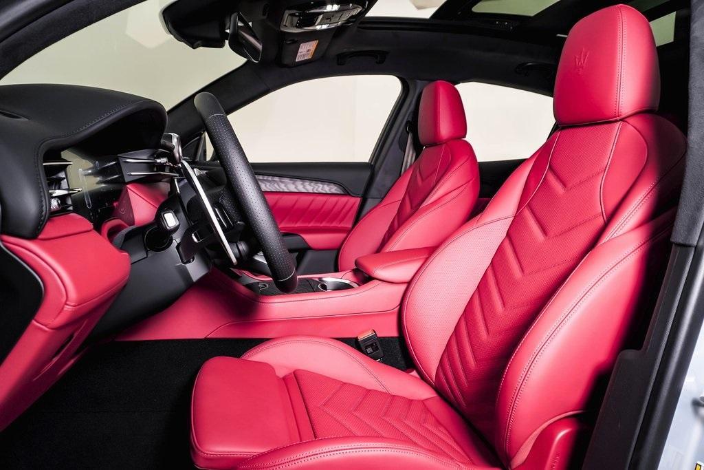 new 2025 Maserati Grecale car, priced at $80,995