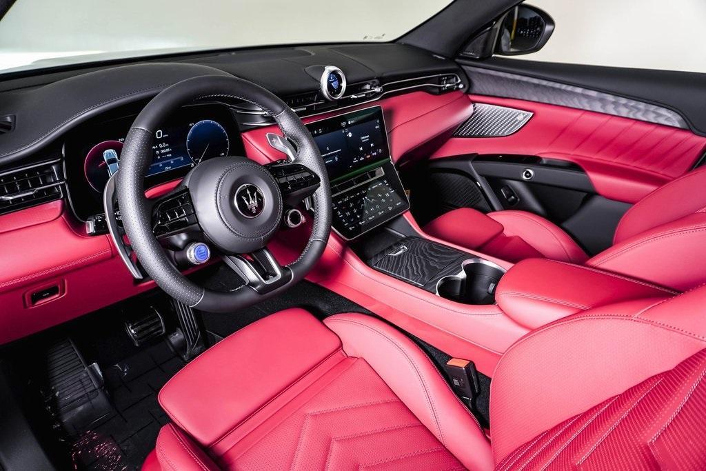 new 2025 Maserati Grecale car, priced at $80,995