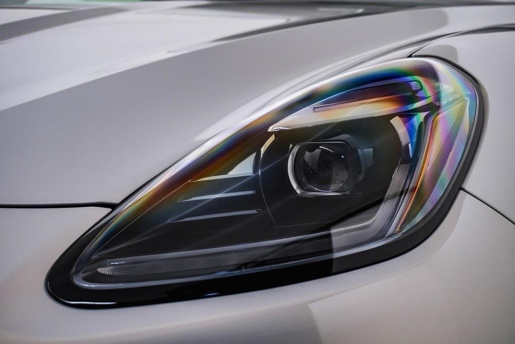 new 2025 Maserati Grecale car, priced at $80,995