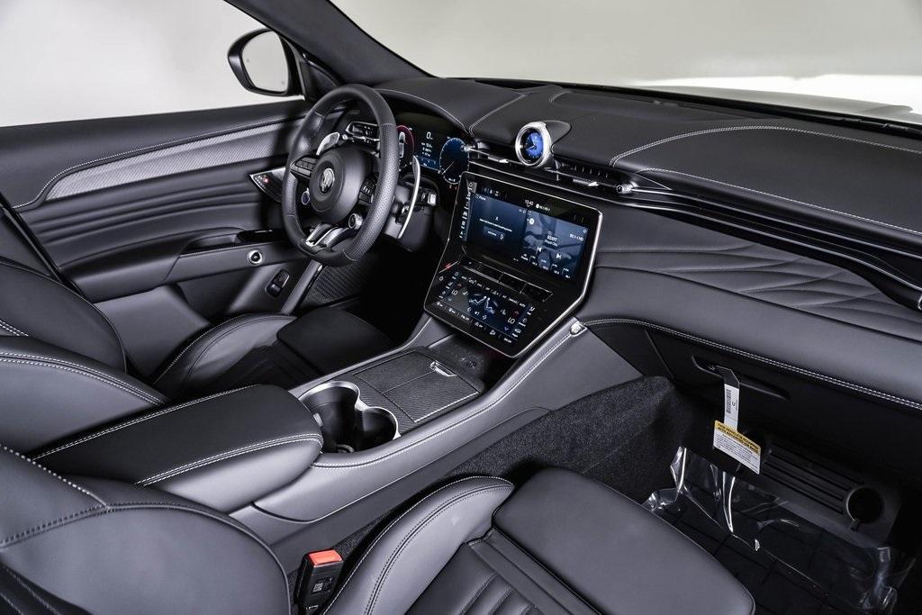 new 2025 Maserati Grecale car, priced at $111,900