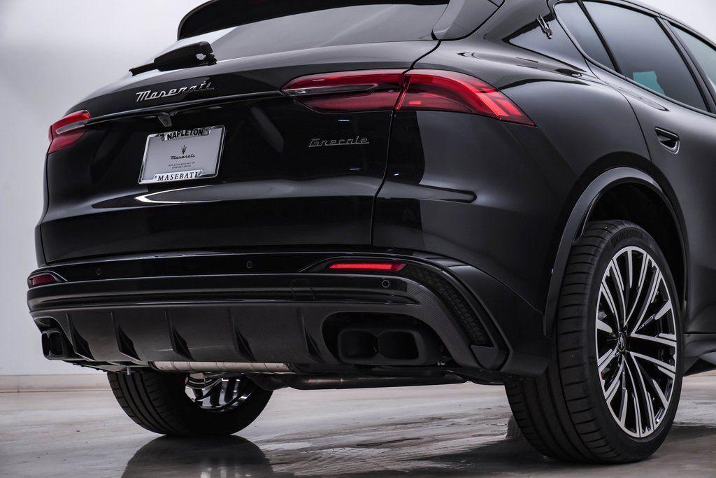 new 2025 Maserati Grecale car, priced at $111,900