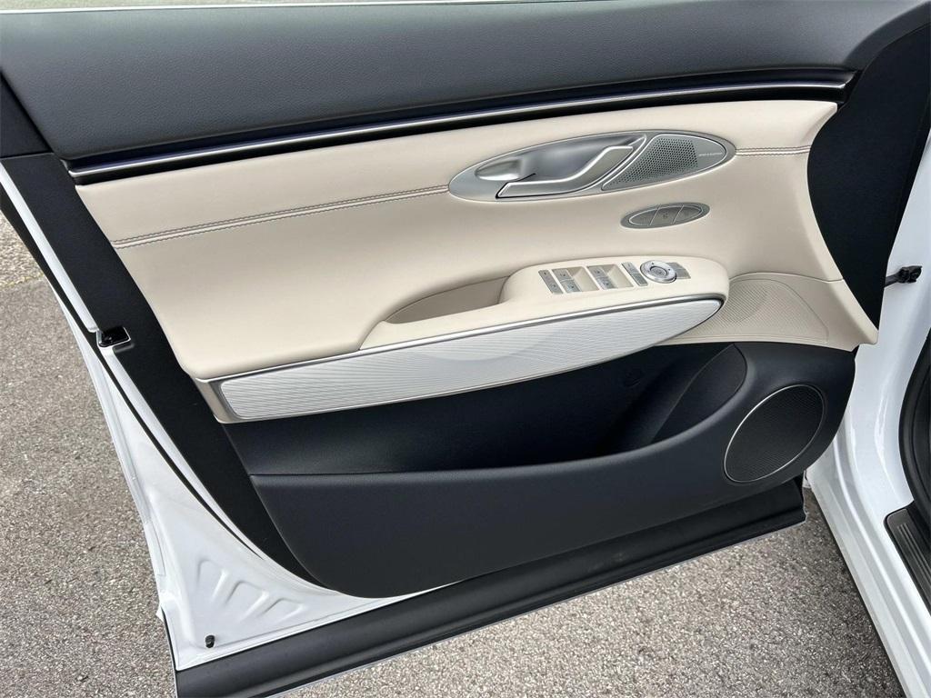 new 2026 Genesis GV70 car, priced at $59,435