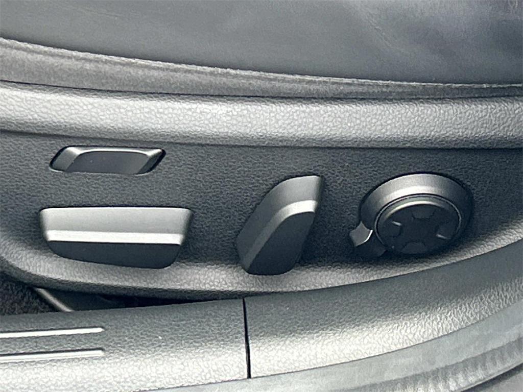 used 2025 Genesis G70 car, priced at $47,712