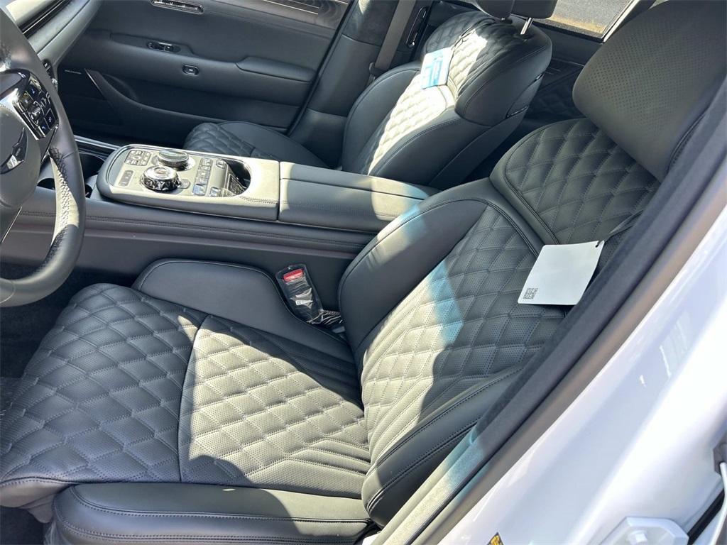 new 2026 Genesis G90 car, priced at $105,065