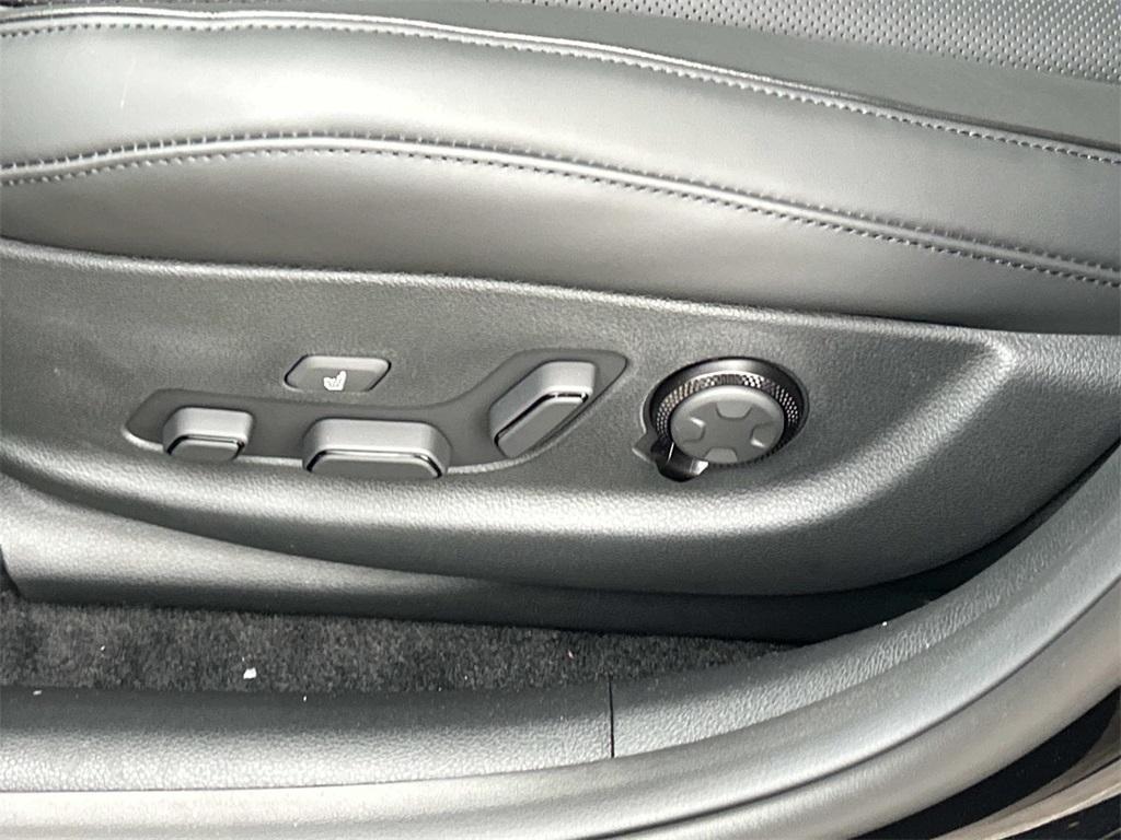 new 2026 Genesis G80 car, priced at $81,760