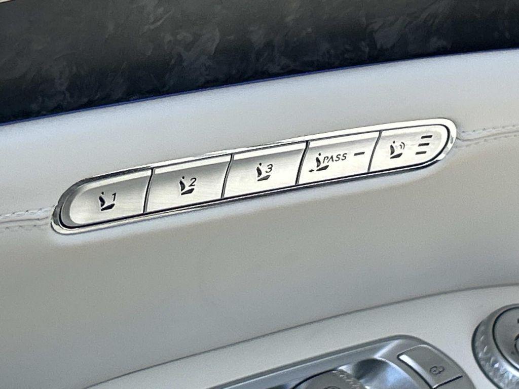 new 2026 Genesis G90 car, priced at $98,440