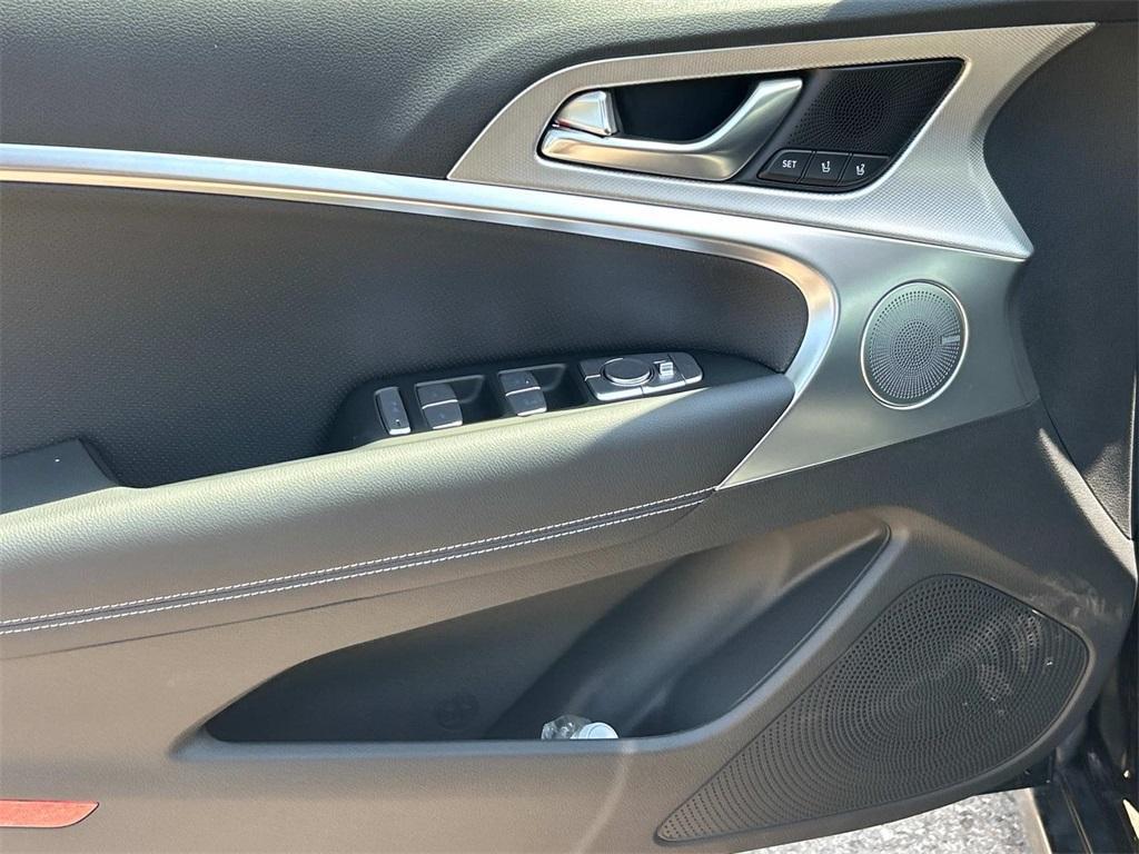 new 2026 Genesis G70 car, priced at $51,310