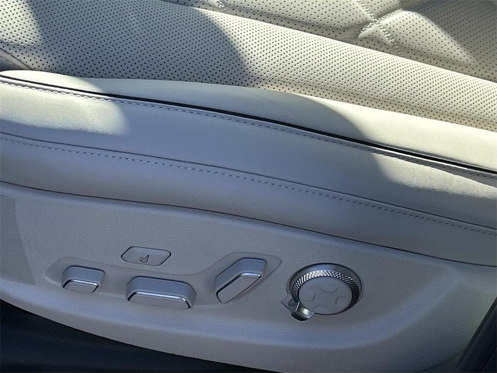 new 2026 Genesis GV80 car, priced at $85,575