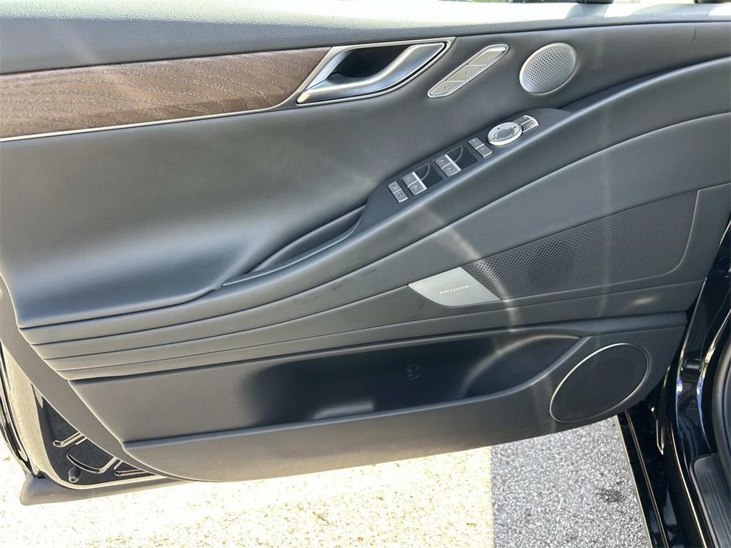 new 2026 Genesis G80 car, priced at $66,610