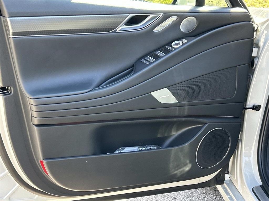 new 2026 Genesis G80 car, priced at $71,645