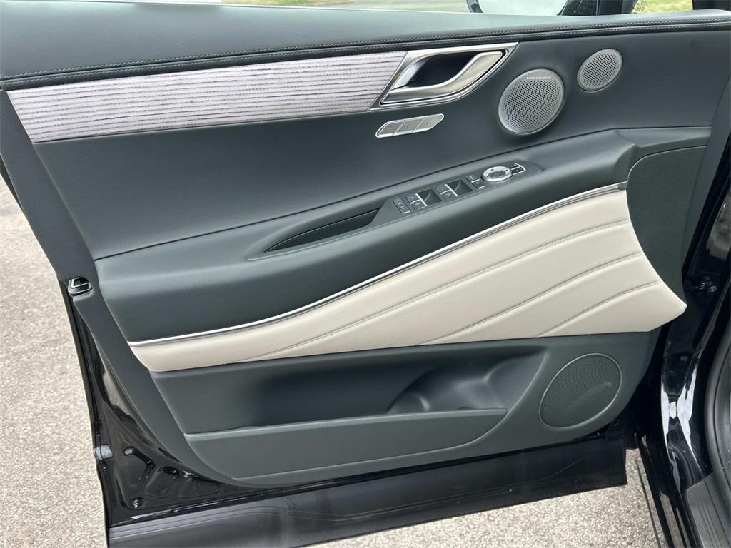 new 2026 Genesis GV80 car, priced at $85,445