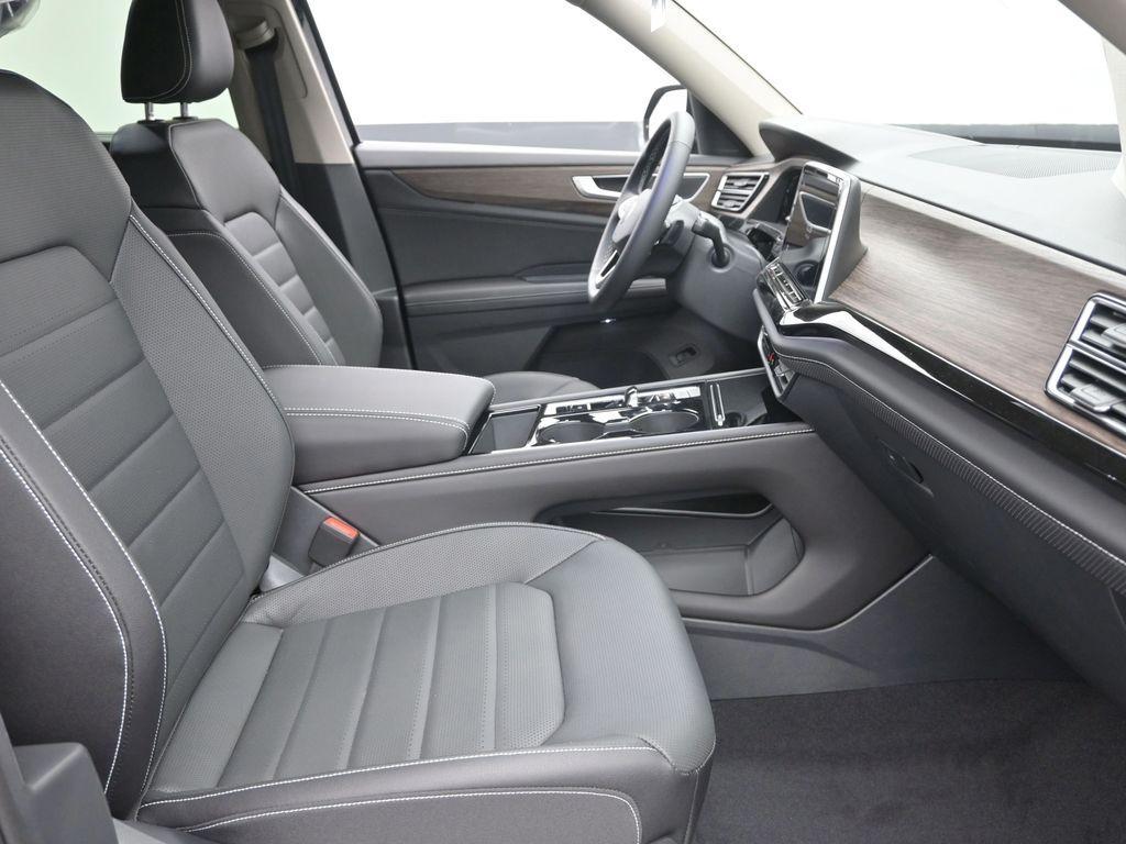 new 2026 Volkswagen Atlas car, priced at $48,516