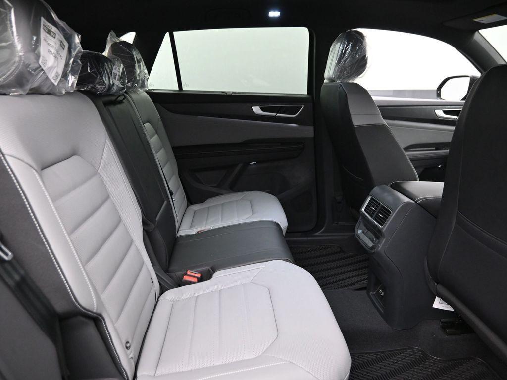 new 2026 Volkswagen Atlas Cross Sport car, priced at $45,805