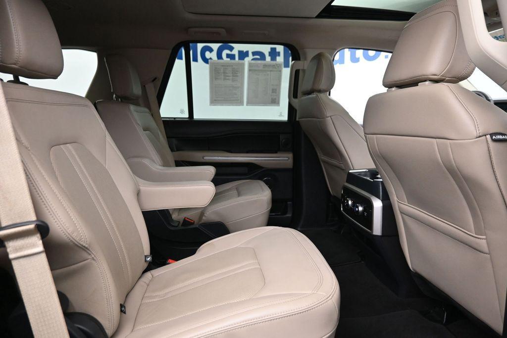 used 2024 Ford Expedition car, priced at $46,680