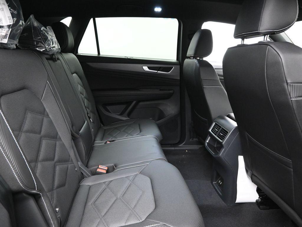 new 2026 Volkswagen Atlas Cross Sport car, priced at $45,747