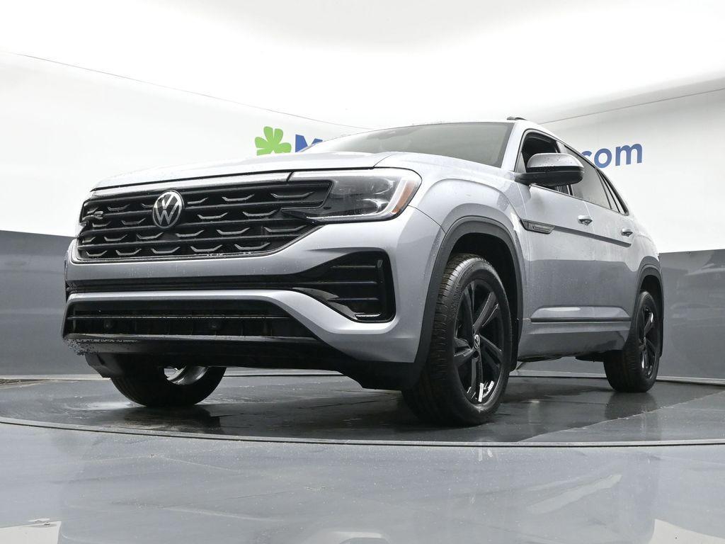 new 2026 Volkswagen Atlas Cross Sport car, priced at $47,689