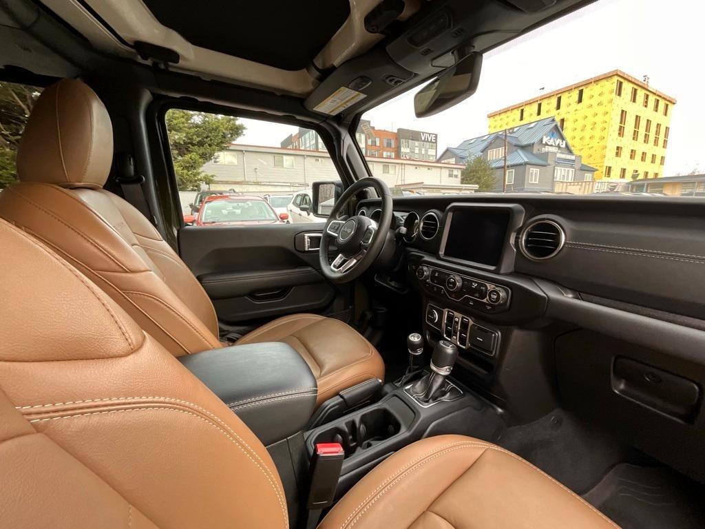 used 2023 Jeep Gladiator car, priced at $28,997