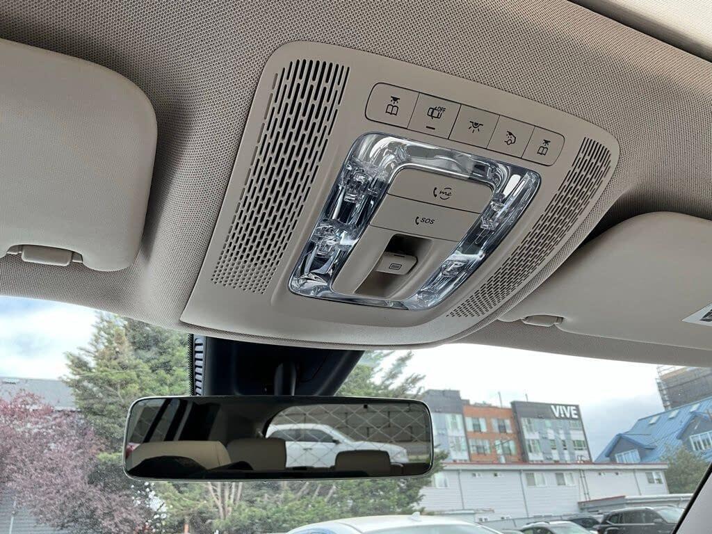 used 2022 Mercedes-Benz GLB 250 car, priced at $28,682