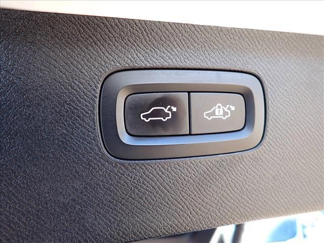 used 2017 Volvo XC90 car, priced at $14,798