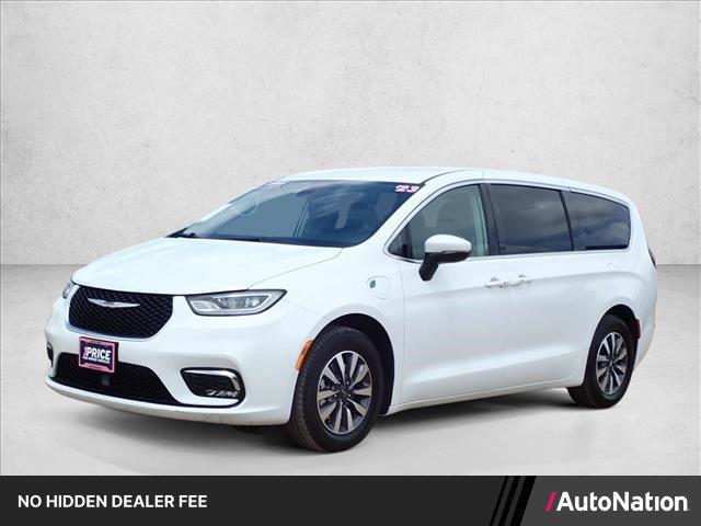 used 2023 Chrysler Pacifica Hybrid car, priced at $22,998