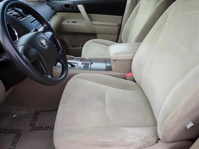 used 2010 Toyota Highlander car, priced at $8,998