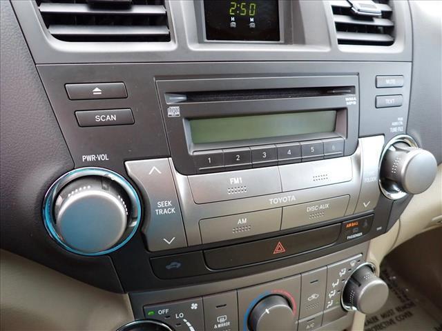 used 2010 Toyota Highlander car, priced at $8,998