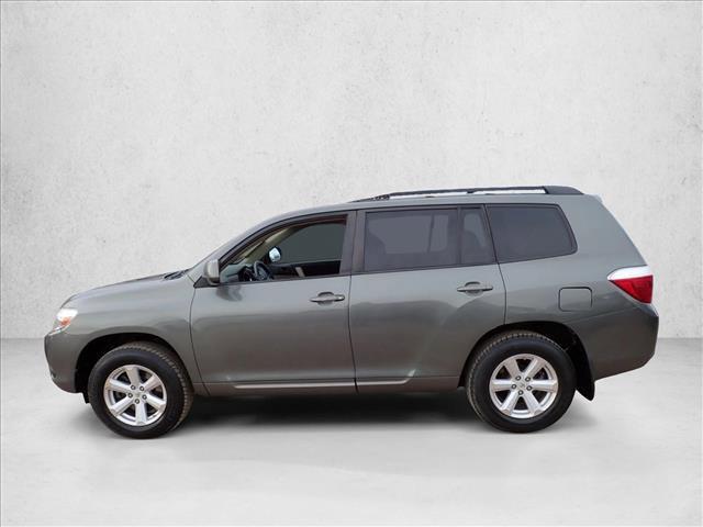 used 2010 Toyota Highlander car, priced at $8,998