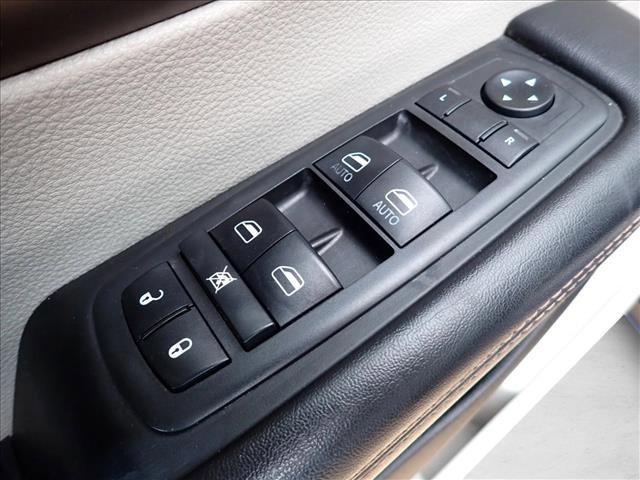 used 2019 Chrysler Pacifica car, priced at $14,998