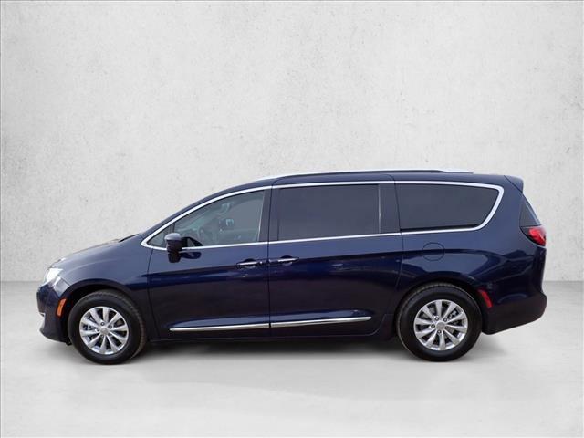 used 2019 Chrysler Pacifica car, priced at $14,998