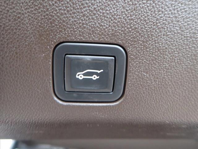 used 2021 GMC Yukon XL car, priced at $53,298