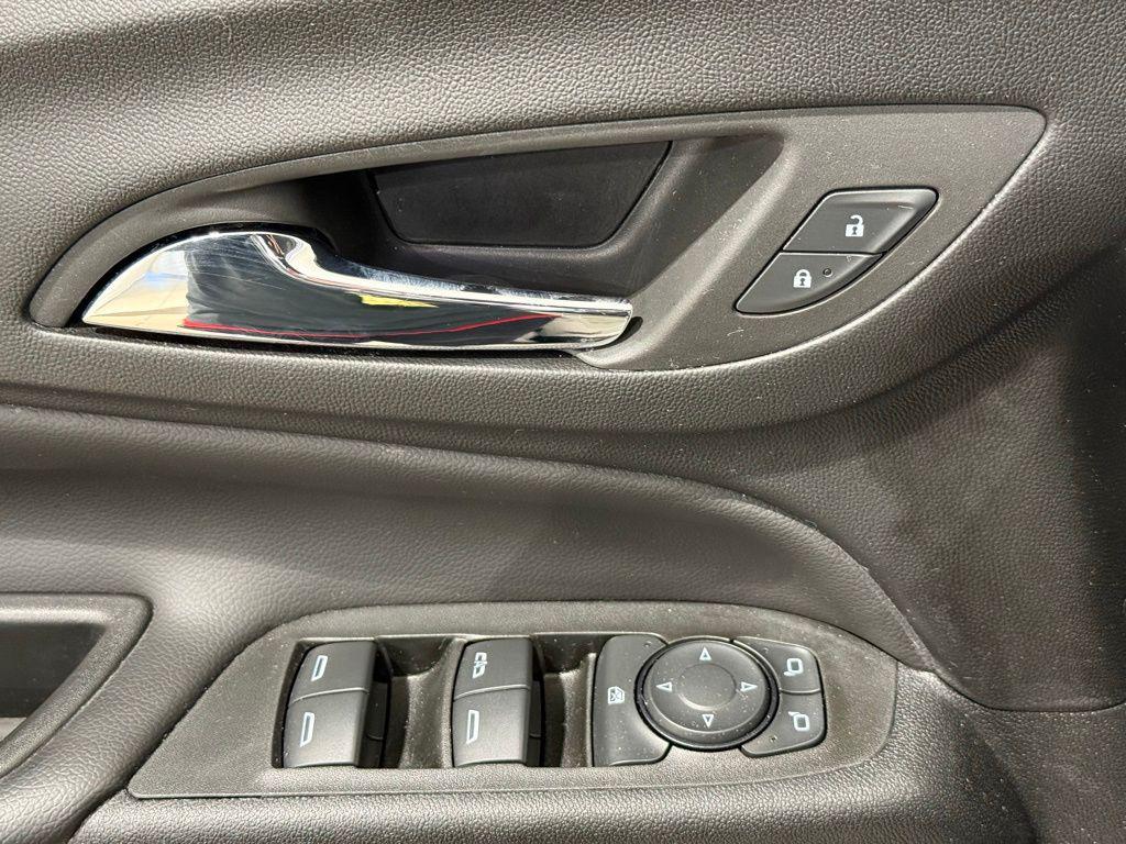 used 2022 Chevrolet Equinox car, priced at $20,982