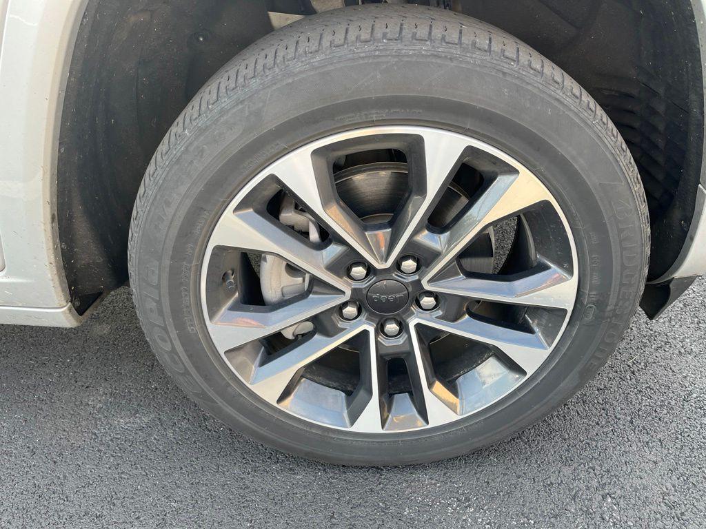 used 2021 Jeep Grand Cherokee L car, priced at $30,042