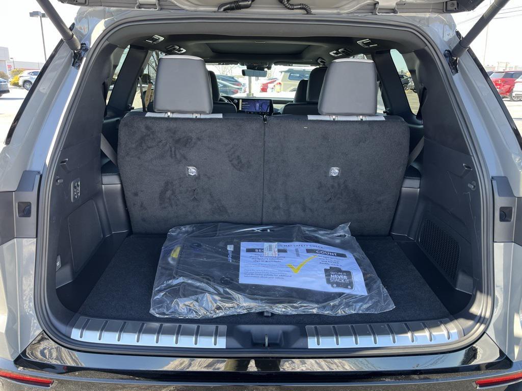 new 2026 Lexus TX 500h car, priced at $78,515