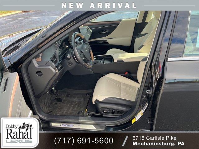 used 2025 Lexus ES 300h car, priced at $46,750