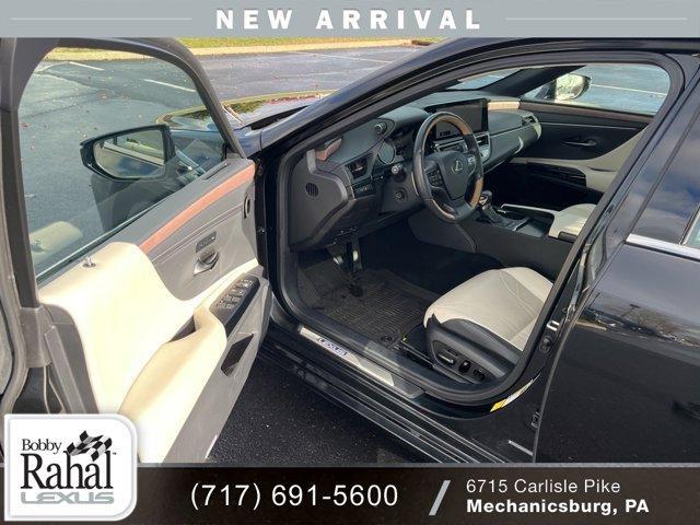 used 2025 Lexus ES 300h car, priced at $46,750