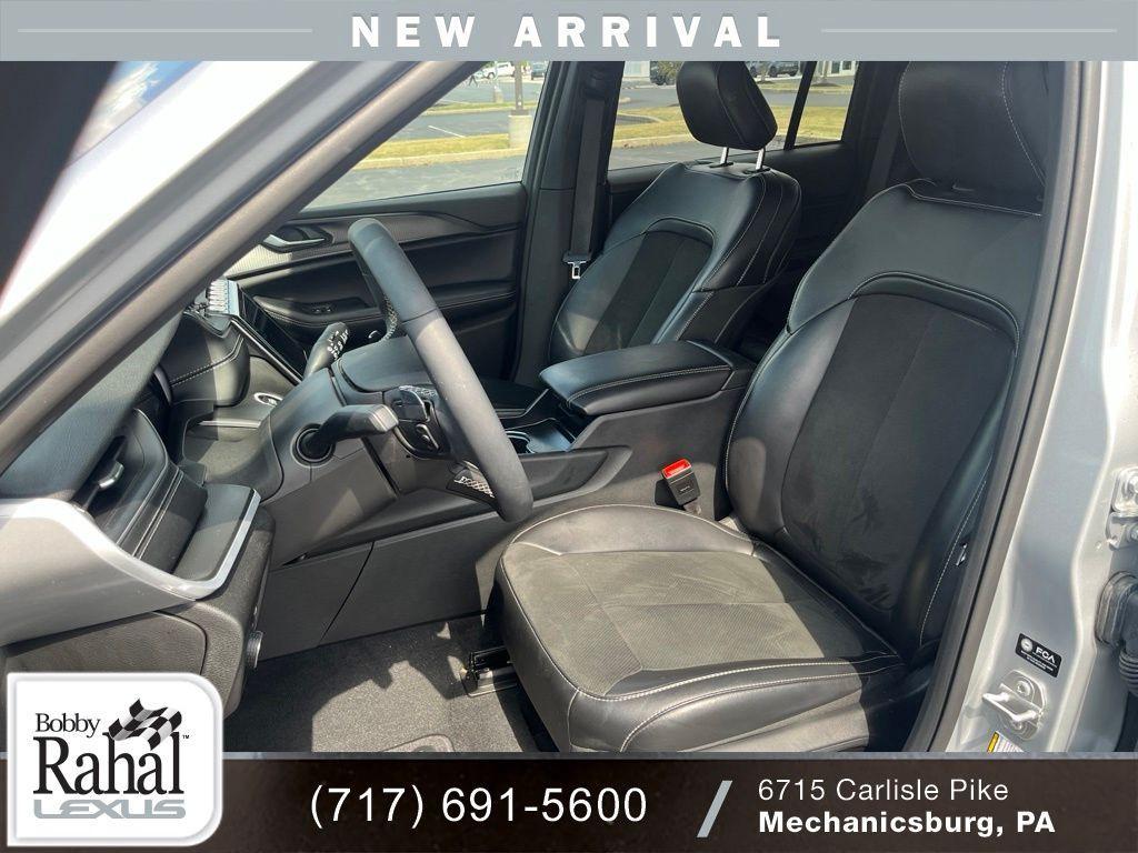 used 2025 Jeep Grand Cherokee car, priced at $37,440