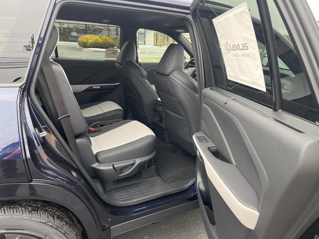 new 2026 Lexus TX 500h car, priced at $75,158