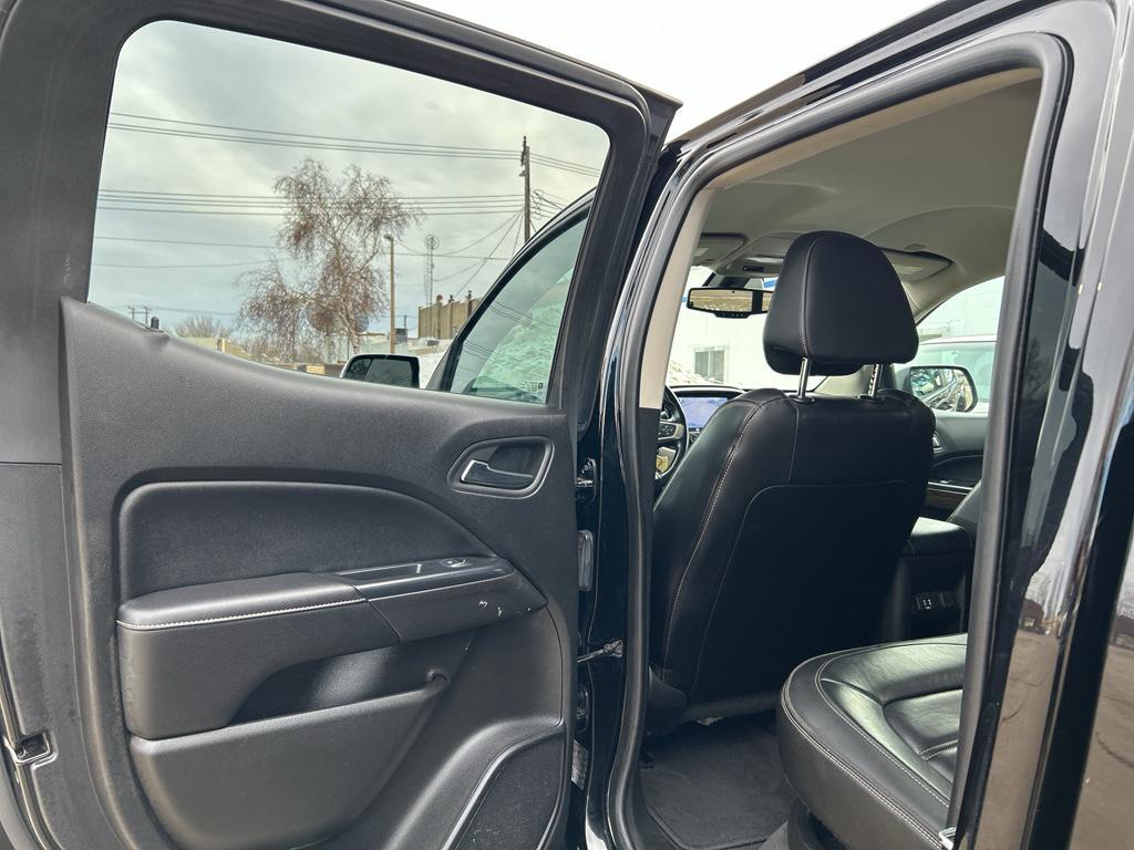 used 2019 GMC Canyon car