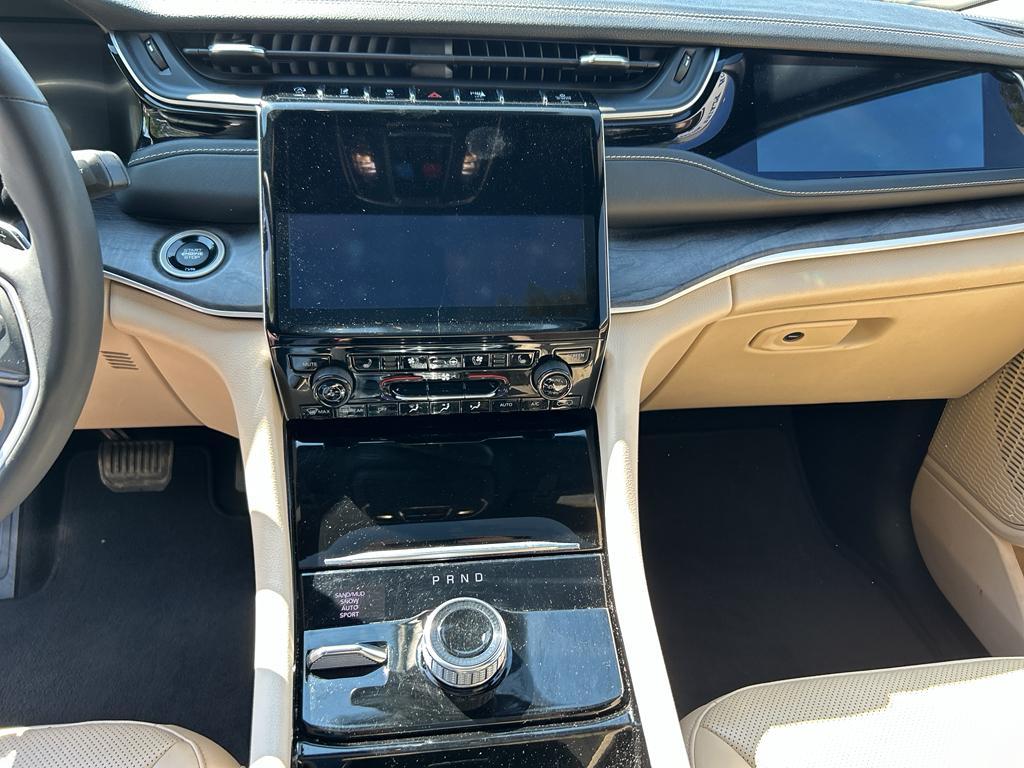 used 2023 Jeep Grand Cherokee L car