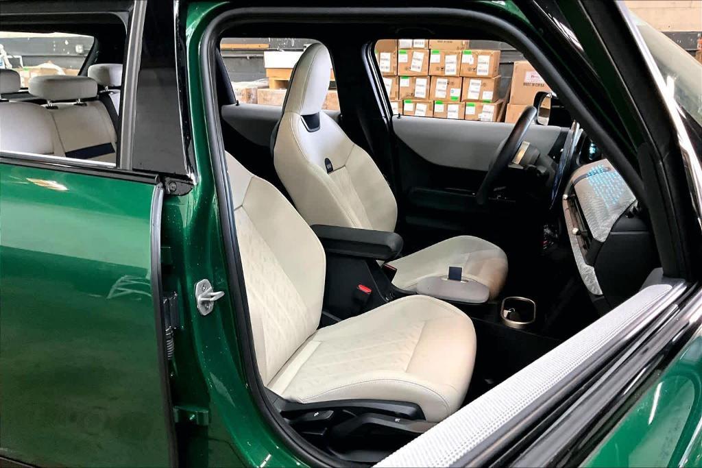 used 2025 MINI Hardtop car, priced at $33,993