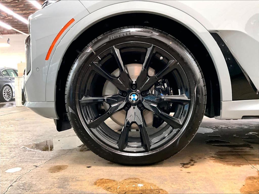 new 2026 BMW X7 car, priced at $104,840