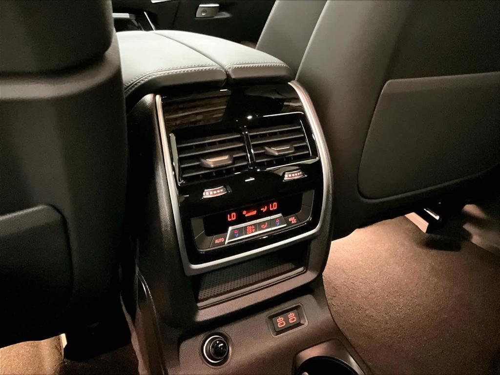 new 2026 BMW X7 car, priced at $104,840