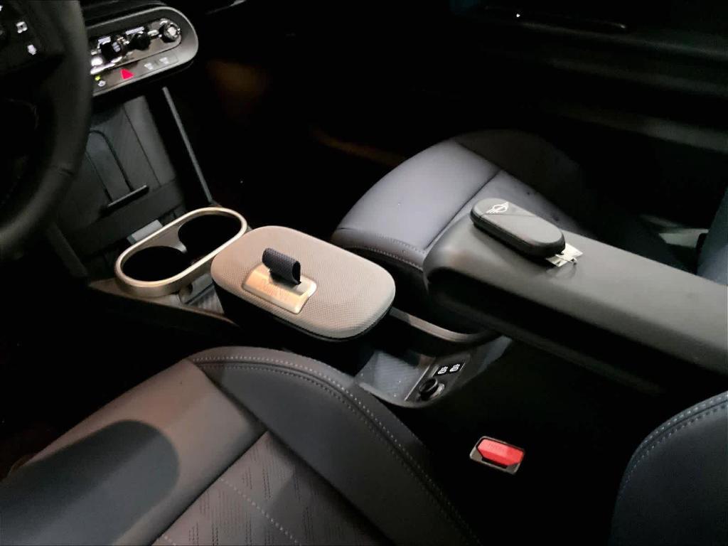 used 2025 MINI Hardtop car, priced at $32,992