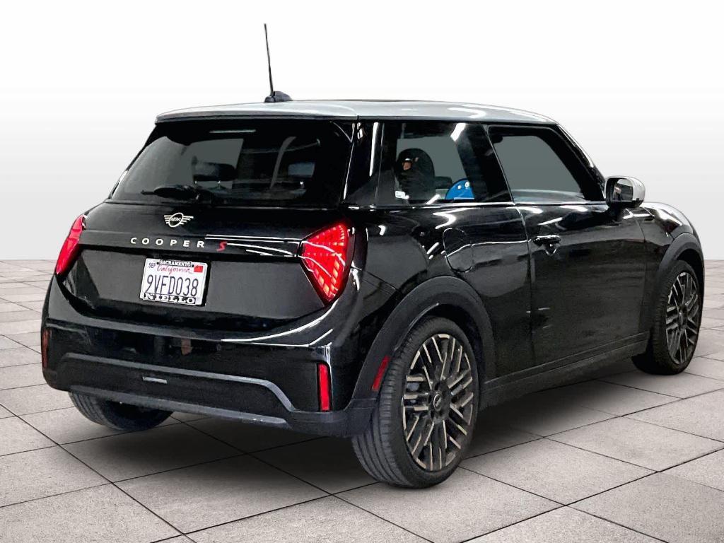 used 2025 MINI Hardtop car, priced at $32,992