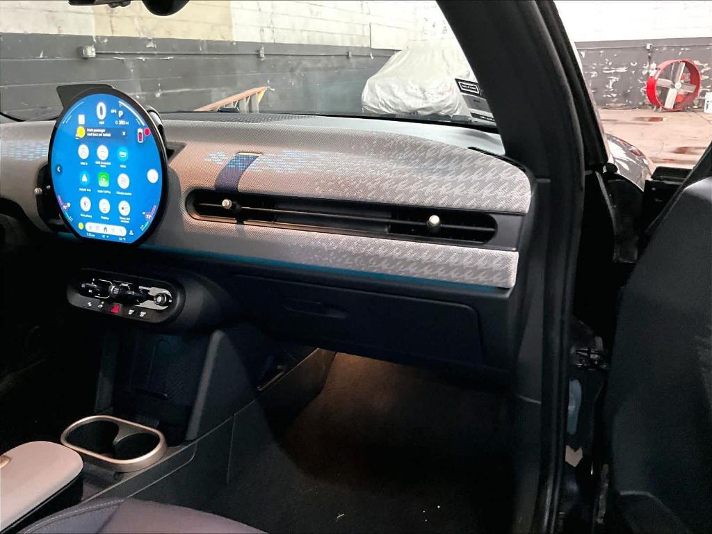 used 2025 MINI Hardtop car, priced at $32,992