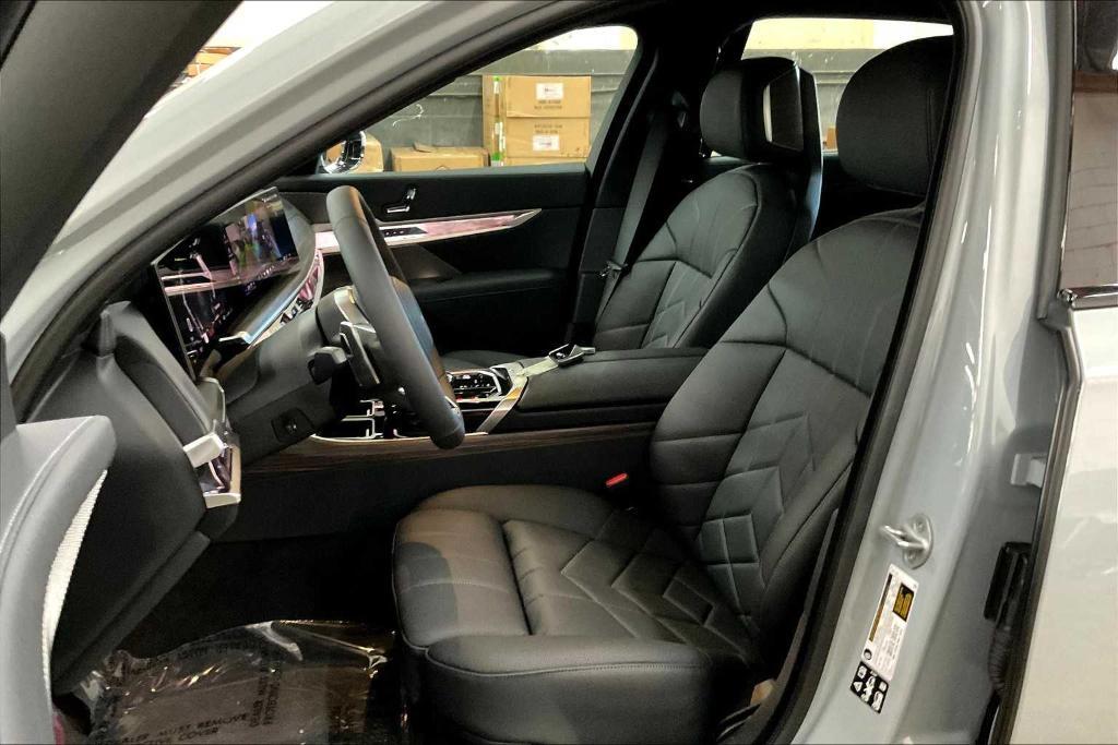 new 2025 BMW 760 car, priced at $129,625