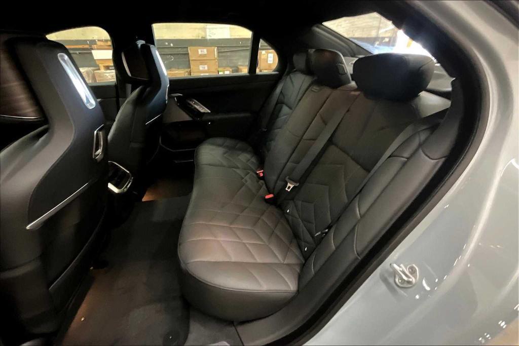 new 2025 BMW 760 car, priced at $129,625