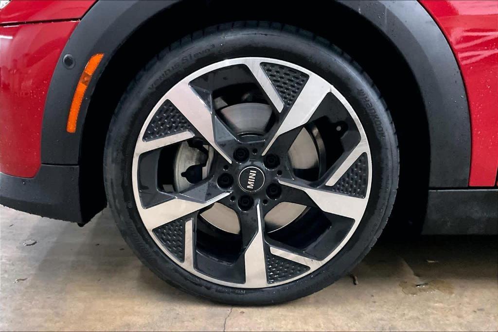 used 2025 MINI Hardtop car, priced at $32,242