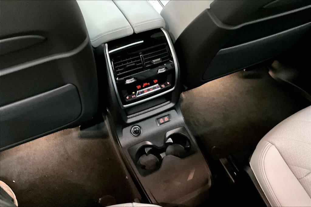 new 2026 BMW X7 car, priced at $99,300