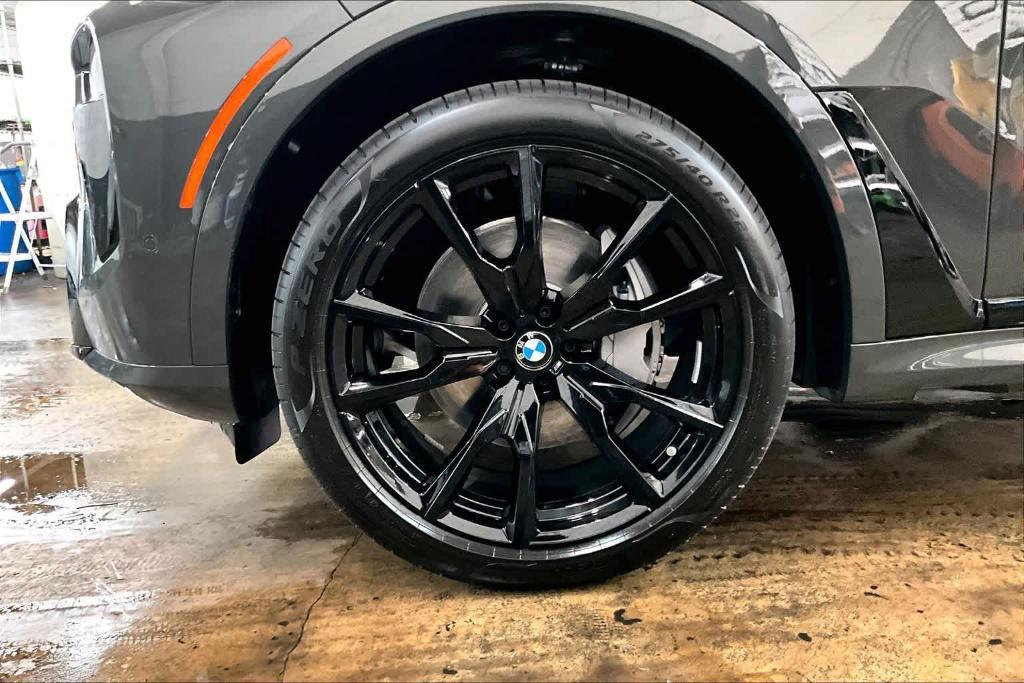 new 2026 BMW X7 car, priced at $99,300